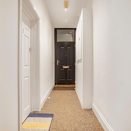 Modern Apartments London With Free Wifi Экстерьер фото