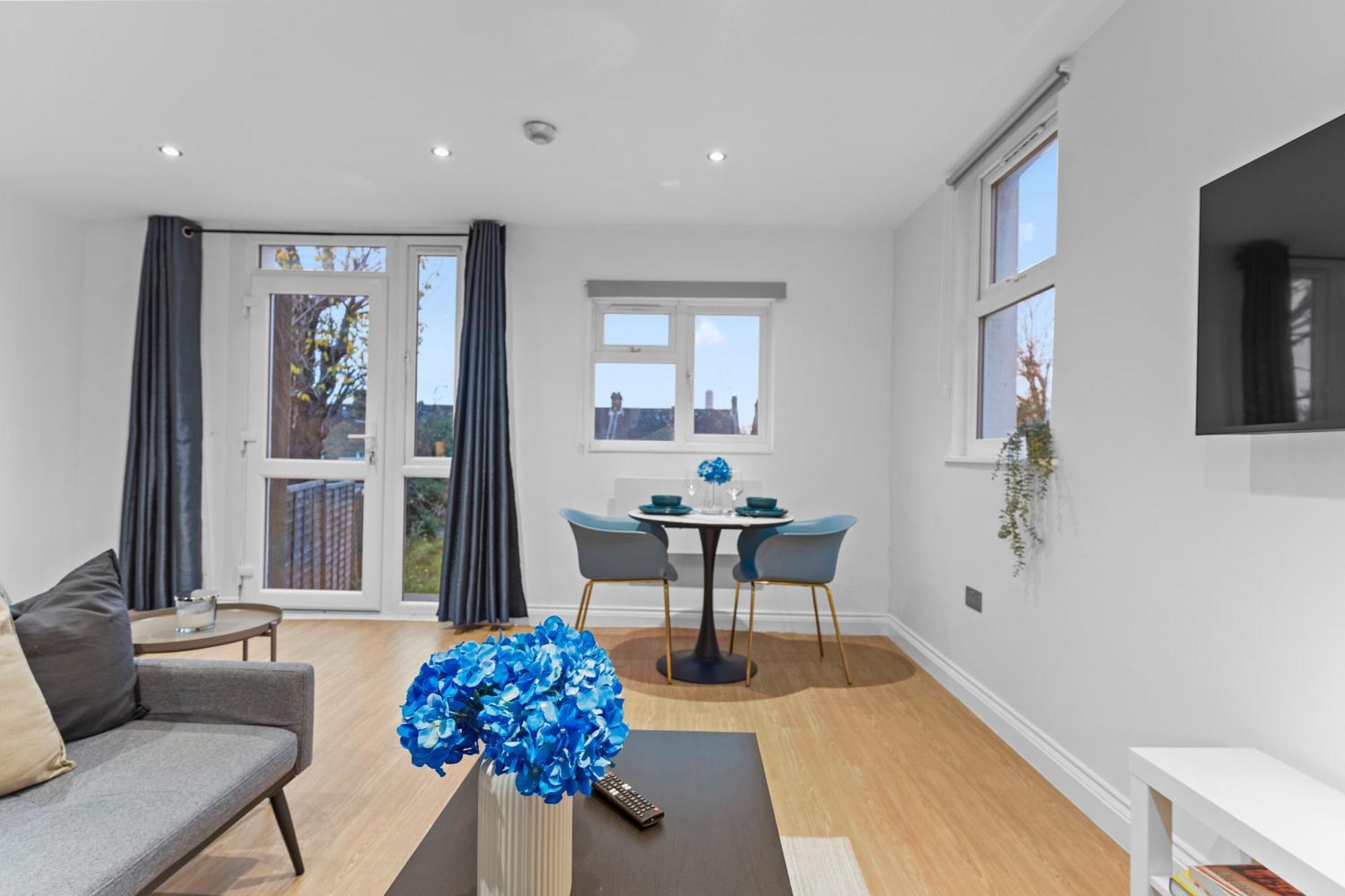 Modern Apartments London With Free Wifi Экстерьер фото