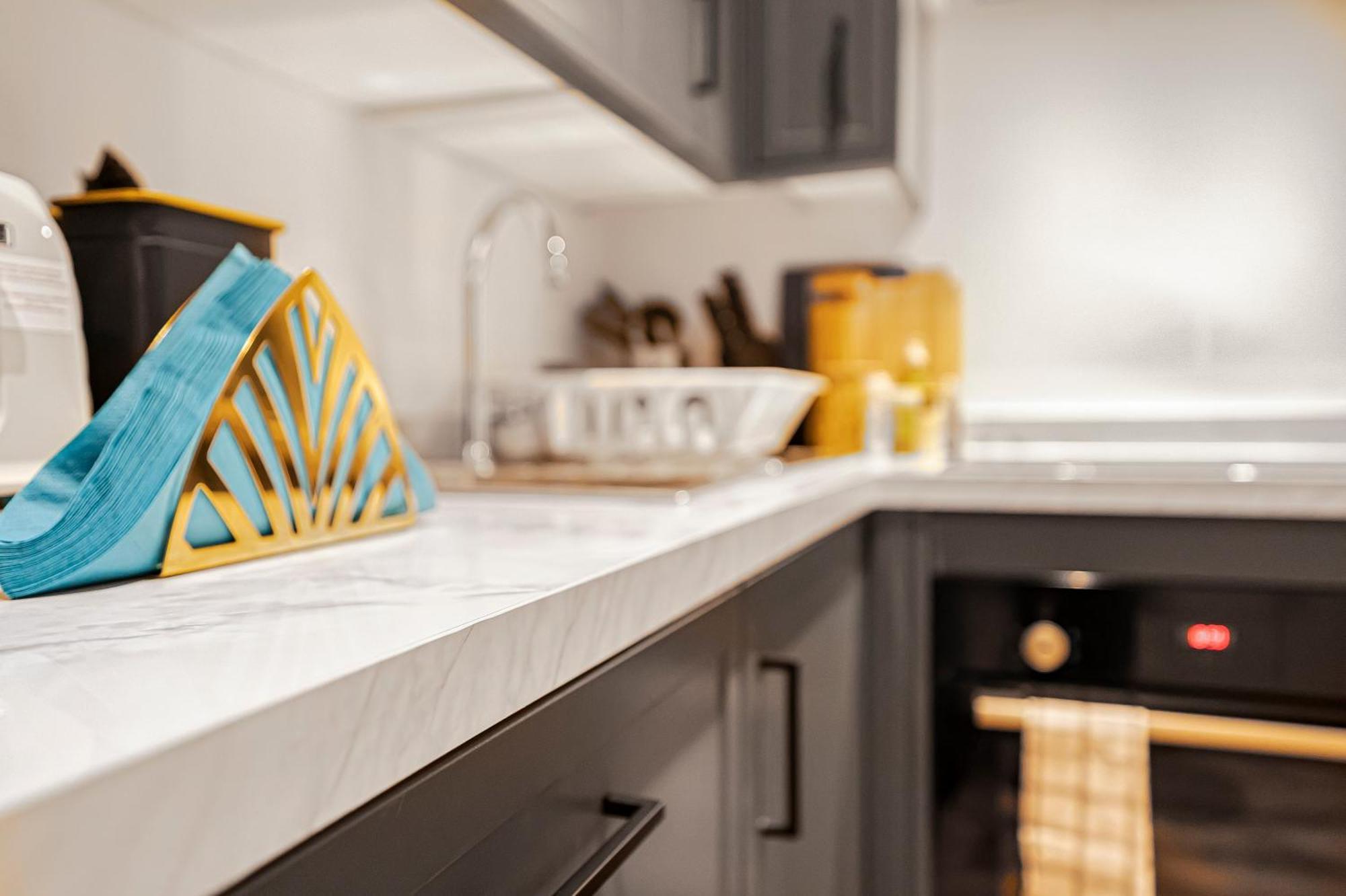 Modern Apartments London With Free Wifi Экстерьер фото